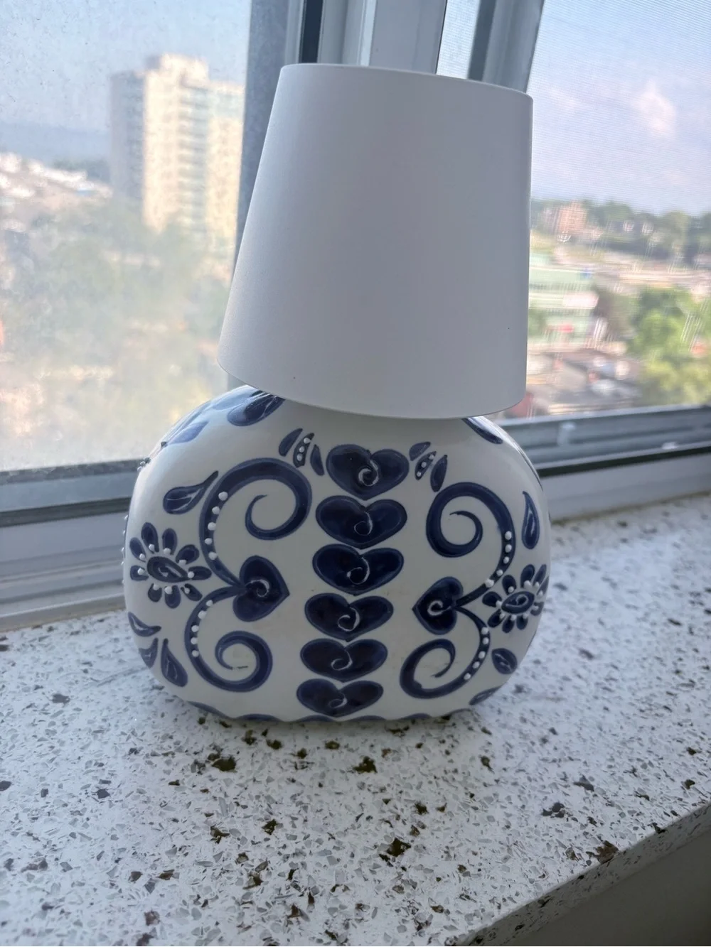 Clase azul tequila bottle floral ceramic led lamp - Picture 1 of 6